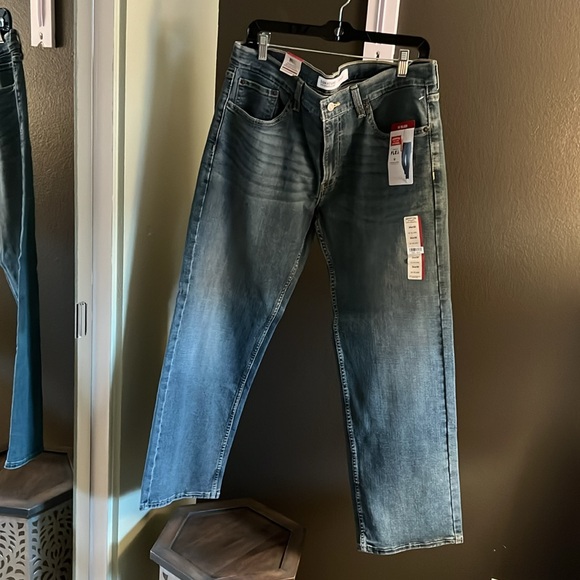 Levi Strauss, 34 x 30, premium flex jeans, relaxed fit - Picture 3 of 7